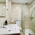 Modern - South Costa, Apartment